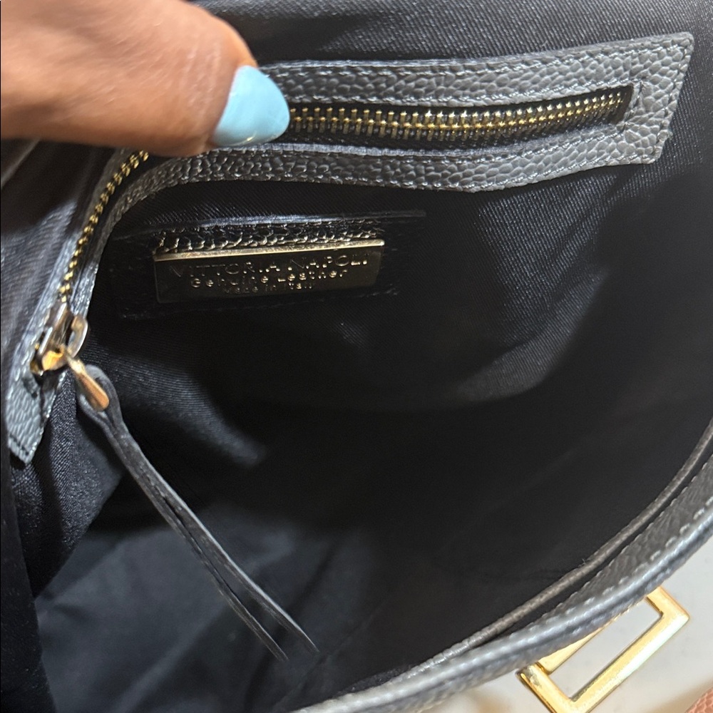 Vittoria Napoli Handbag with crossbody strap - Picture 5 of 6
